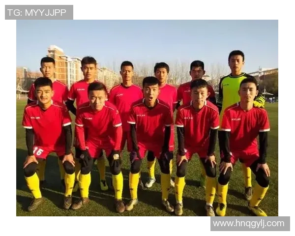 成都足球队荣登足球团队协作排行榜第九名展现团队精神与实力