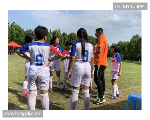 李敏独家解析足球技巧与战术心得分享助你提升球技与比赛表现