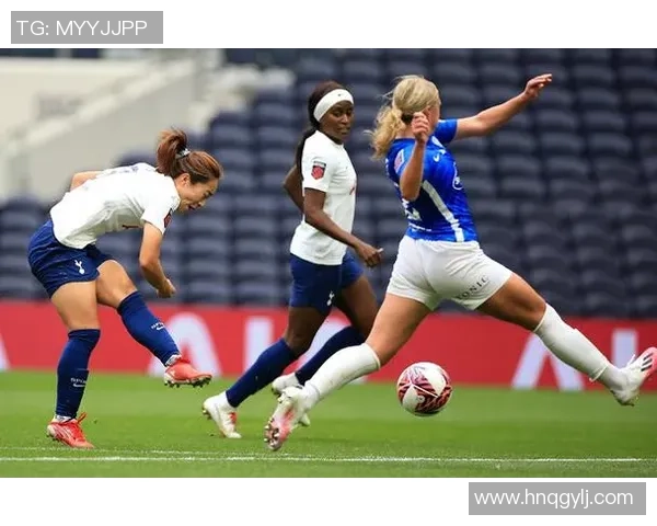 成熟足球明星女性的魅力与风采展现 成熟足球明星女性的魅力与风采展现