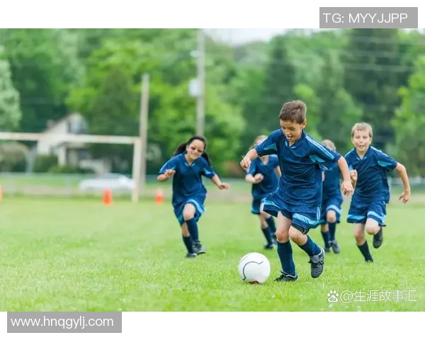 足球明星高清原图欣赏带你领略绿茵场上的风采与激情